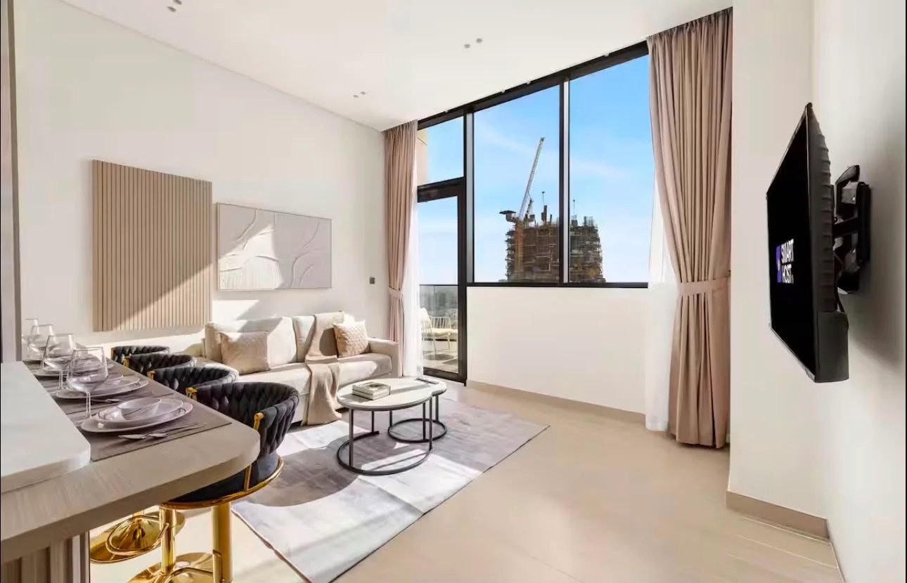 Binghatti Phantom 1BR, Living room
